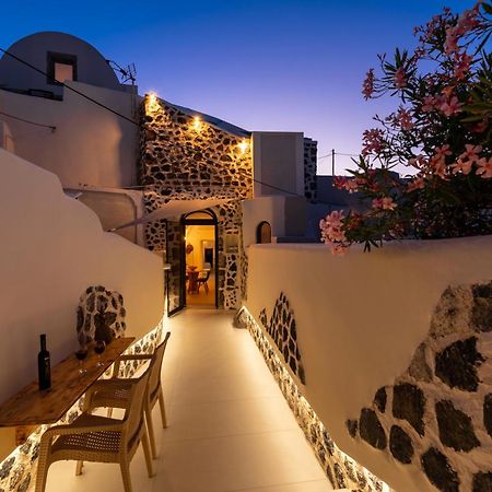 Deep Cave Suites Kontochori Fira  Zewnętrze zdjęcie