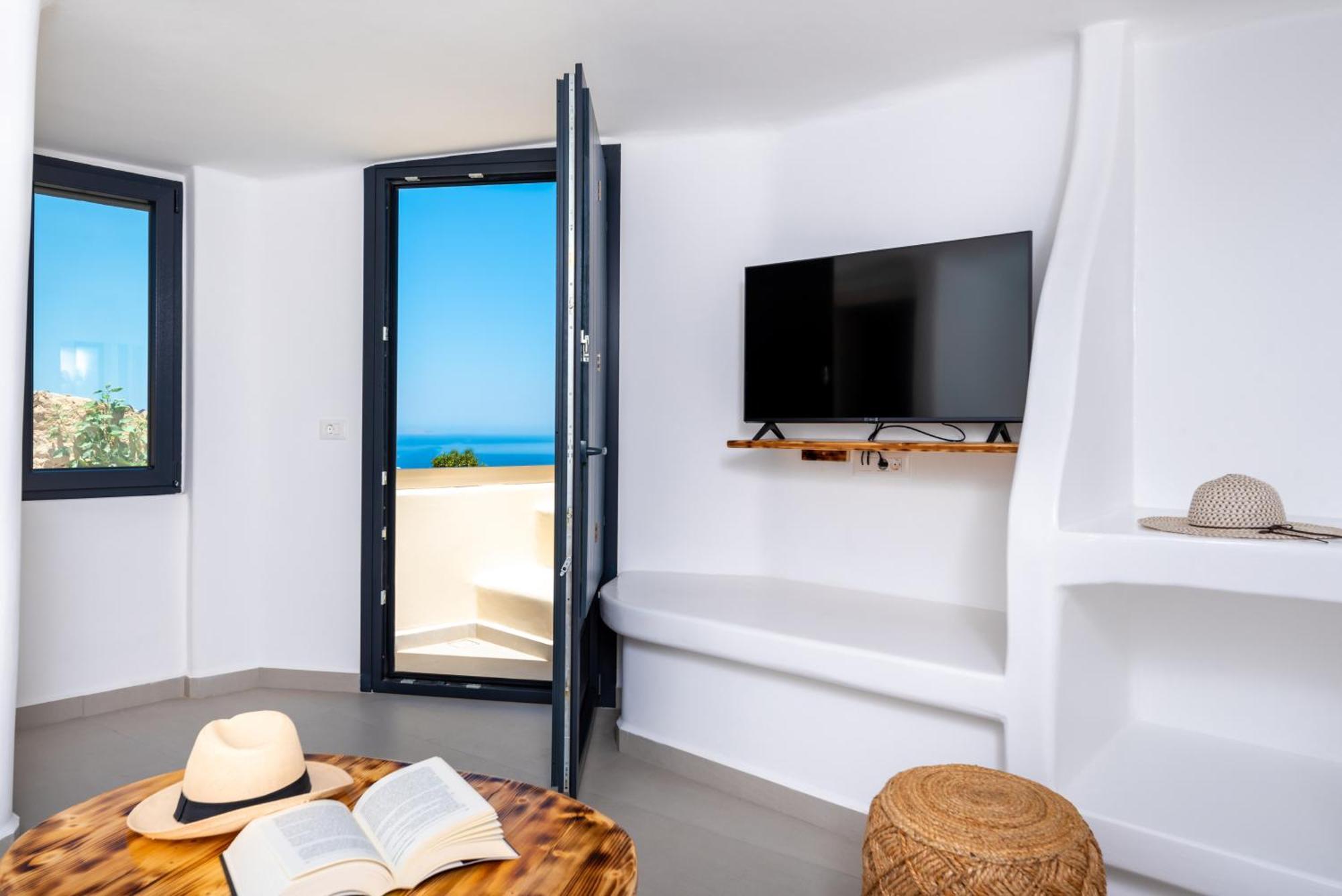 Deep Cave Suites Kontochori Fira  Zewnętrze zdjęcie